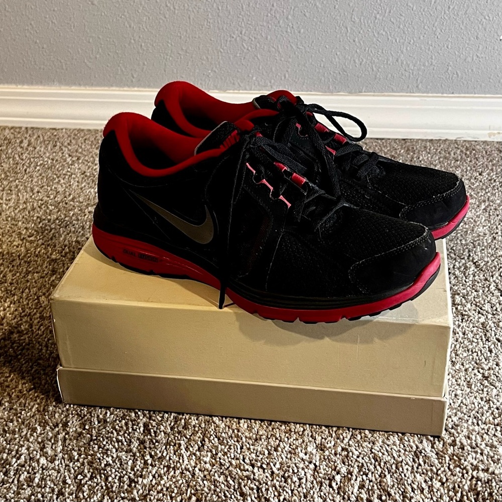 Nike | Mens | size 9